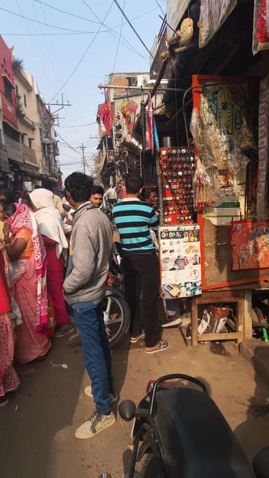 #अतिक्रमण जानकी पार्क सब्जी मंडी
@नगर_पालिका_निगम_रीवा
इसी स्थिति का कारण नगर निगम है
ओर उड़नदस्ता है