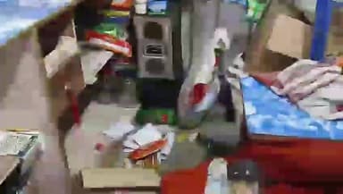 पातेपुर: पातेपुर के मंडई डीह गांव में किराना दुकान में भीषण चोरी, चोर लगभग 75 हजार का सामान चुरा ले गए