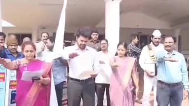 వినియోగదారులు విద్యుత్తును పొదుపుగా వాడుకోవాలి: అమలాపురంలో కలెక్టర్ మహేష్