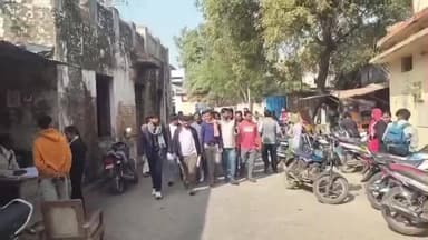 सुठालिया: सुठालिया वार्ड 5: सड़क-नाली बनवाने की मांग, रहवासियों और पार्षद ने सीएमओ को दिया ज्ञापन, प्रदर्शन की चेतावनी