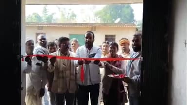 कुडू: सांसद प्रतिनिधि लाल विकास नाथ शाहदेव ने किसानों से बिचौलियों से बचने और धान को एमएसपी पर बेचने को कहा