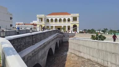 பாளையங்கோட்டை: ரெட்டியார்பட்டி பொருநை அருங்காட்சியகத்தை பார்வையிட்டு ஆய்வு செய்த அமைச்சர் எவ .வேலு.