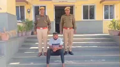 विजयनगर: बिजयनगर थाना पुलिस ने विद्युत ट्रांसफर से तेल व अन्य उपकरण चोरी के फरार आरोपी सुरेश को किया गिरफ्तार, एक वाहन किया ज़ब्त