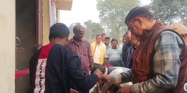 चिनिया: नारियल फोड़कर धान अधिप्राप्ति केंद्र का शुभारंभ, सरकारी दर पर खरीद से किसानों के चेहरे खिले