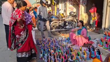 গঙ্গারামপুর: গোপাল পুজোর আগমনে গঙ্গারামপুরে জমজমাট বাজার