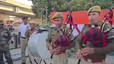 बाड़मेर: विजय दिवस की पूर्व संध्या पर शहीद स्मारक पर आर्मी, बीएसएफ और पुलिस की संयुक्त बैंड द्वारा फाइनल रिहर्सल की गई