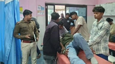 भंडरा: भंडरा-बेड़ो-लोहरदगा मुख्य मार्ग पर दो बाइकों की टक्कर, चार युवक गंभीर घायल