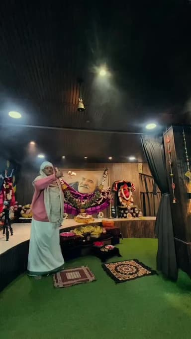 #नीमकरौरीधामइंदौर
#ram #hanuman #sitaram #ramram #neemkarolimaharajji #neemkarolibabaashramtaos