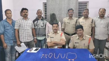 వేపాడ: మూడు ఇళ్లలో బంగారం చోరీకి పాల్పడిన దొంగ అరెస్టు,7 తులాల బంగారం స్వాధీనం :ఎస్.కోట రూరల్ సిఐ అప్పలనాయుడు