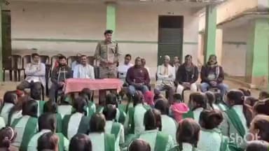 खरौंधी: खरौंधी में थाना प्रभारी ने विद्यार्थियों के बीच चलाया जागरूकता अभियान