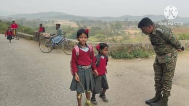 बुंडू: अफीम खोज अभियान में पहाड़ों पर बच्चों का संघर्ष देख भावुक हुए एसडीपीओ