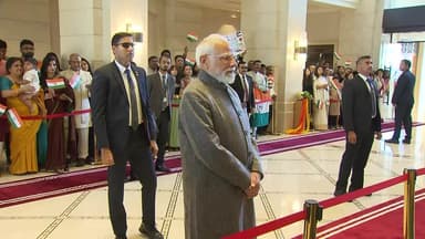 नरेंद्र मोदी ने जॉर्डन में एक आकर्षक सांस्कृतिक प्रदर्शन देखा क्योंकि नर्तकियों ने भारतीय संस्कृति की समृद्धि।#news