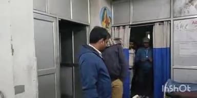 फतुहा: सीएचसी का औचक निरीक्षण करने पहुंचे बीडीओ गौतम कुमार सिन्हा