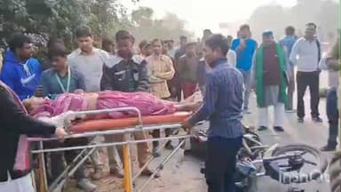 शाहजहांपुर: हरदोई बाईपास पर भीषण सड़क हादसा, सपा महानगर अध्यक्ष ने रुककर बुलवाई एंबुलेंस, घायल महिला को भेजा अस्पताल