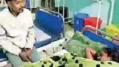 डुमरिया: निश्चितपुर अग्निकांड: 4 वर्षीय बच्ची की मौत, झुलसी मां ने एमजीएम जाने से किया इनकार