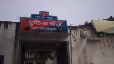 राशमि: गुजरिया खेड़ा में कुर्कशुदा मकान के ताले तोड़कर कब्जा करने के आरोप में दंपति गिरफ्तार