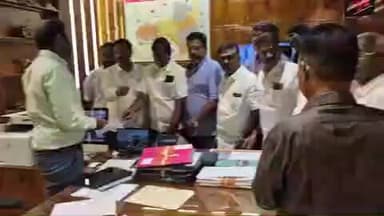 கடலூர்: டவுன்ஹால் கட்டண உயர்வை திரும்ப பெற வேண்டும் ஆட்சியரிடம் அனைத்து கட்சிகளும் நேரில் வலியுறுத்தல்