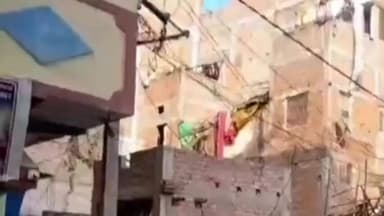 सनहौला: सन्हौला में पागल बंदर का आतंक, बच्चे व महिला समेत चार लोग घायल