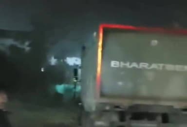 बजाग: खन्नात गांव में तहसीलदार ने अवैध रेत से भरे डंपर को पकड़ा, पुलिस को सौंपा