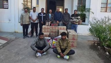 તિલકવાડા: બુંજેટા ચેકપોસ્ટ ખાતેથી ફોરવીલ ગાડીમાં ઇંગ્લિશ દારૂ સાથે બે આરોપી ઝડપાયા