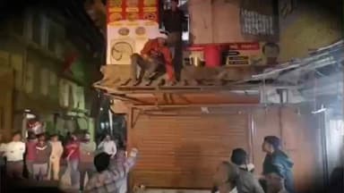 ઠાસરા: યાત્રાધામ ડાકોરમાં કલેક્ટરની મુલાકાત બાદ તવાઈ, 70 થી વધુ કાચા પાકા દબાણો હટાવાયા