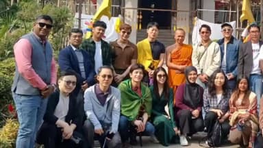 बोध गया: बोधगया पहुंचे विदेशी सोशल मीडिया कंटेंट क्रिएटर्स, धरोहरों की ब्रांडिंग में मिलेगी मदद