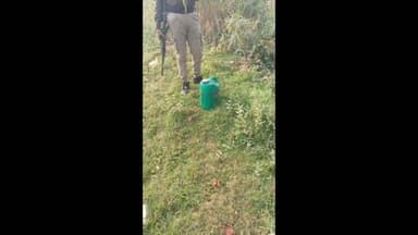 घोसवरी: थाना क्षेत्र के पीरमुहान गांव में अवैध शराब के खिलाफ अभियान, 1500 लीटर शराब नष्ट