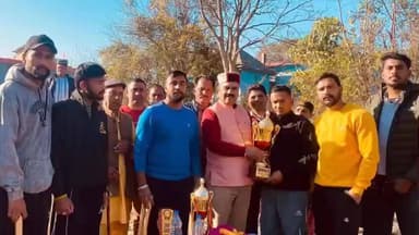 ढटवाल: उसनाड कलां पंचायत के गाँव कुरयाह में आयोजित क्रिकेट प्रतियोगिता का समापन हुआ