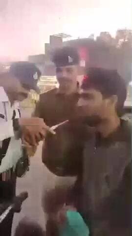 sharab pikar vahan chalane per checking ki gai