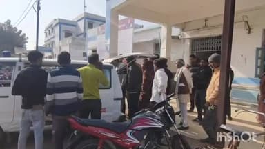 बटियागढ़: फतेहपुर डंपर हादसे में घायल दो लोग एम्बुलेंस से अस्पताल भेजे गए, एक जिला अस्पताल रेफर