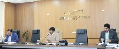 जिलाधिकारी, पटना द्वारा खरीफ विपणन मौसम, 2025-26 में विकेन्द्रीकृत अधिप्राप्ति व्यवस्था अंतर्गत न्यूनतम समर्थन मूल्य पर किसानों से धान अधिप्राप्ति कार्य में प्रगति की समीक्षा की गयी।