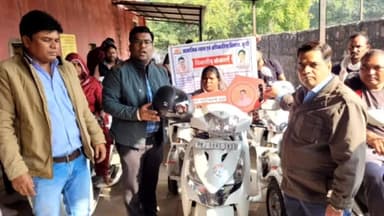 तालेड़ा: मुख्यमंत्री दिव्यांग स्कूटी योजनान्तर्गत 10 दिव्यांगजनों को मिली स्कूटी