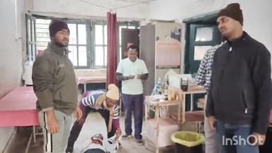 मनिका: मनिका प्रखंड के सारण चौक के पास पिकअप ने बाइक सवार को मारी टक्कर, युवक गंभीर रूप से घायल