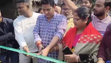 মথুরাপুর ২: উন্নয়নের পাঁচালীর সমর্থনে রথের শুভ সূচনা করেন জেলা পরিষদের সদস্য উদয় হালদার