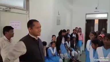 बेगमगंज: जरूरतमंद 110 विद्यार्थियों को उपहार में गर्म वस्त्र वितरित किए गए