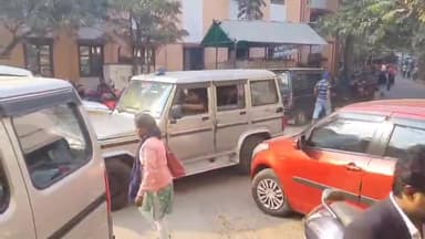 মিনাখাঁ: ভোলা ঘোষ কে খুনের চেষ্টার ঘটনায় মিনাখাঁ থেকে ঘাতক গাড়ি মালিক নজরুল মোল্লাকে গ্রেফতার করে পাঠানো হলো আদালতে