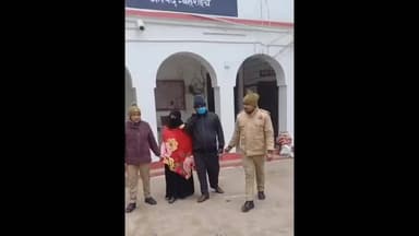 महसी: इमामगंज मोड़ से खैरीघाट थाने की पुलिस ने दहेज हत्या के मामले में पति-पत्नी को गिरफ्तार कर न्यायालय भेजा