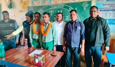 कर्माटांड /विद्यासागर: पिंडारी में विद्यालय प्रबंधन समिति की बैठक में विभिन्न मुद्दों पर चर्चा, स्कूली छात्र सम्मानित