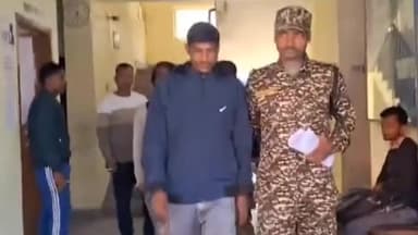 খড়িবাড়ি: পাচারের আগে খড়িবাড়ির বাংলা-বিহার সীমান্তে মহিষ উদ্ধার, গ্রেফতার ১