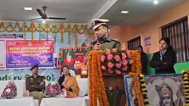 बरहज: देवरिया में मिशन शक्ति फेज-5.0 के तहत नारी सुरक्षा पर जागरूकता कार्यक्रम आयोजित