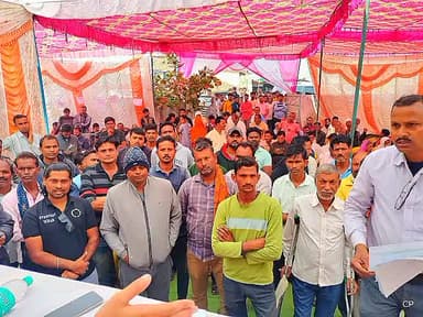 बैहर: एसडीएम बैहर ने ग्राम कचनारी में जन सुनवाई समस्या निवारण शिविर लगाया