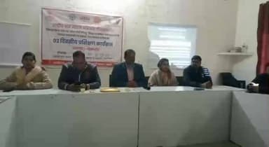 अमरिया: अमरिया ब्लॉक सभागार में सचिव व पंचायत सहायकों को मिला दो दिवसीय प्रशिक्षण