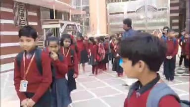 नाथनगर: सरस्वती शिशु मंदिर में शैक्षिक भ्रमण, शैक्षणिक कार्यक्रम का महत्वपूर्ण हिस्सा: अमरेश कुमार