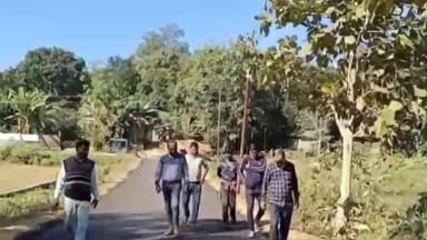 আমবাসা: ডলুবাড়ি-কেকমাছড়া রাস্তা! পিচ ঢালাইয়ের দু'দিনেই উঠে যাচ্ছে পিচ, পূর্ত দপ্তরের নিষ্ক্রিয়তা নিয়ে ক্ষোভ #jansamasya