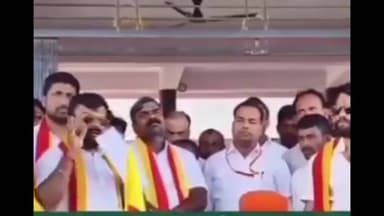 ಸಿಂದಗಿ: ಕಂಪ್ಯೂಟರ್ ಕರಣ ಉತಾರಿ ನೀಡುವಂತೆ ಆಗ್ರಹಿಸಿ ಪಟ್ಟಣದ ತಹಸೀಲ್ದಾರ್ ಕಚೇರಿ ಮುಂದೆ ಕರವೇ ಪ್ರತಿಭಟನೆ