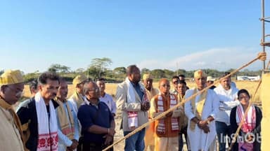 চতিয়াৰ চলাহলাত অৱস্থিত মূলাগাভৰু মৈদামৰ উপাসনাস্থলীৰ আধাৰশিলা স্থাপন বিধায়ক পদ্ম হাজৰিকাৰ