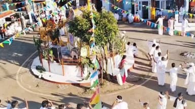 குந்தா: போர்த்தி கிராமத்தில் வாக்காளர்களுக்கு இடையே விழிப்புணர்வு ஏற்படும் வகையில் படுகர் இன மக்களின் பாரம்பரிய நடன நிகழ்ச்சி