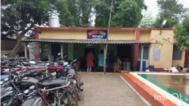 पतरघट: पस्तपार पुलिस ने 15 लीटर देशी शराब के साथ तस्कर को किया गिरफ्तार, मोटरसाइकिल भी जब्त