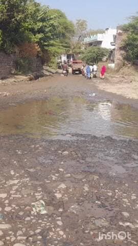 छीपाबड़ोद: हरनावदा शाजी कस्बे में निर्माणधीन नई चौड़ी पुलिया आमजन के लिए बनी परेशानी का कारण