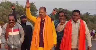 कलियासोल: भाजपा नेता जयप्रकाश सिंह ने किया पंचेत का दौरा, डीवीसी के खिलाफ आंदोलन की चेतावनी दी